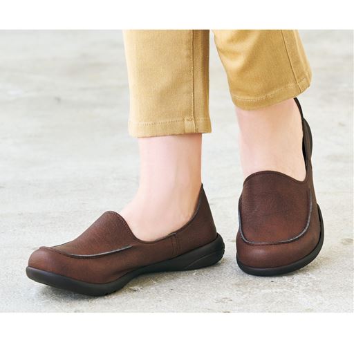 ブラウン<br>※着用イメージ