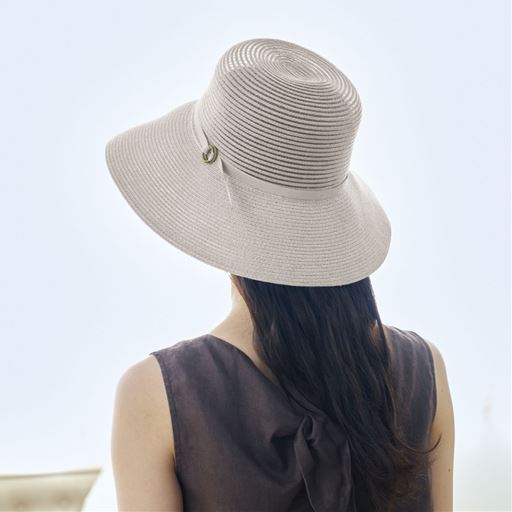 グレージュ<br>バックスタイル