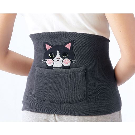 カイロを入れて前後逆につければ腰もあったか!