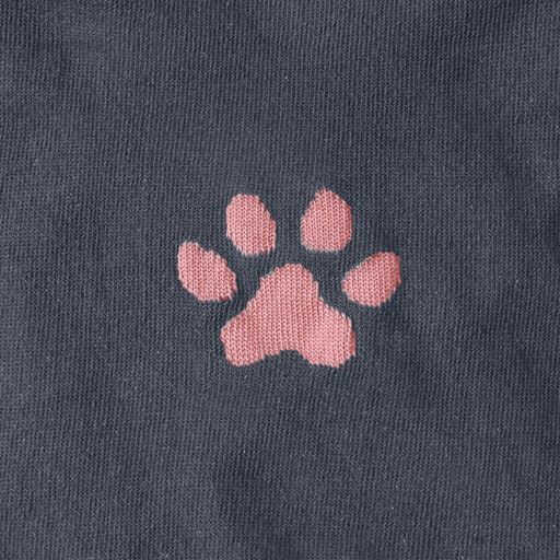 背面は可愛い肉球デザイン