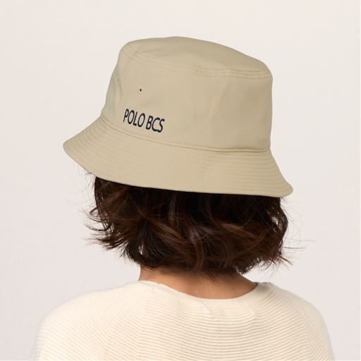 ベージュ バックスタイル