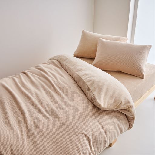 ベージュ ※商品は掛け布団カバーです。<br>発熱する毛布生地でとろけるような暖かさ。