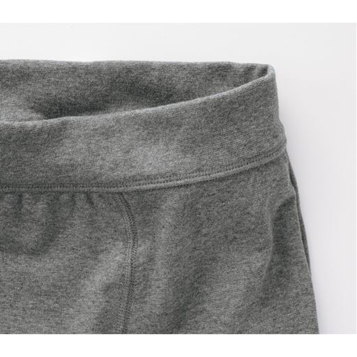 ノンストレスリング(天スパン) ウエスト仕様がノンストレスリング(天スパン)で、しなやかに伸縮する素材を使用しているため、お腹まわりの圧迫感を軽減します。