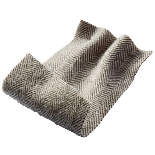 ベージュ系(ヘリンボーン柄) 両面起毛素材が心地良くあたたか ライトアウターとしてもバランスよく着こなせる、程よいゆとりの長め丈。内側もあったか素材で、温もりに包まれる心地です。