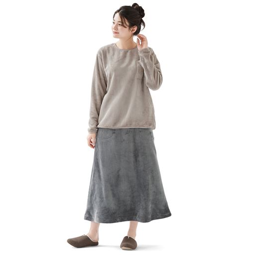 ローズグレー スカート 着用例<br>(プルオーバー:NH-1219)