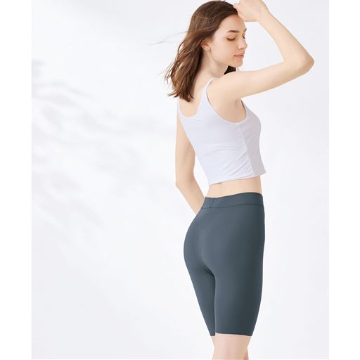 シャドーグレー 着用例