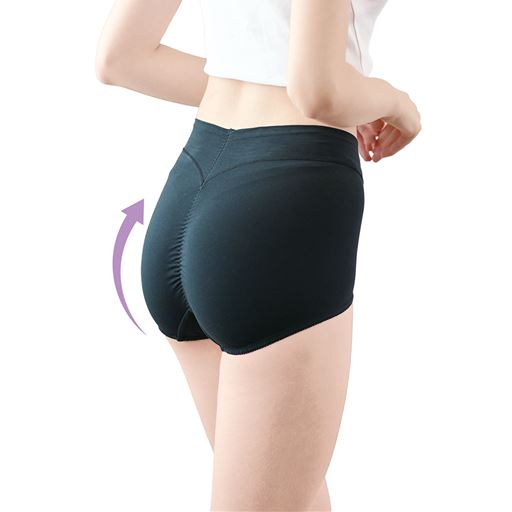 バックギャザーで自然な丸みのあるヒップに