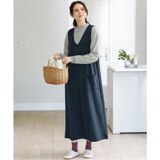 ミディアムグレー(ジャンパースカート:NH-1164、 ソックス:SP-782)