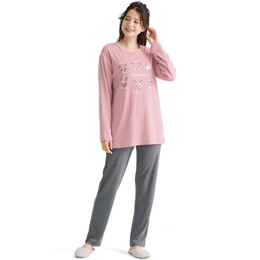 スモークピンク(パンツ:チャコールグレー)