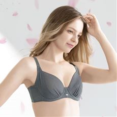 内向きバストのスレンダーフィット&reg;ブラ(ソフトワイヤー入り・3/4カップ)