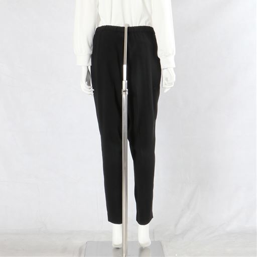 ブラック パンツ バック