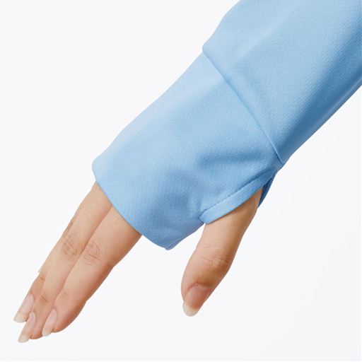 手の甲まで紫外線をガードする指穴付き