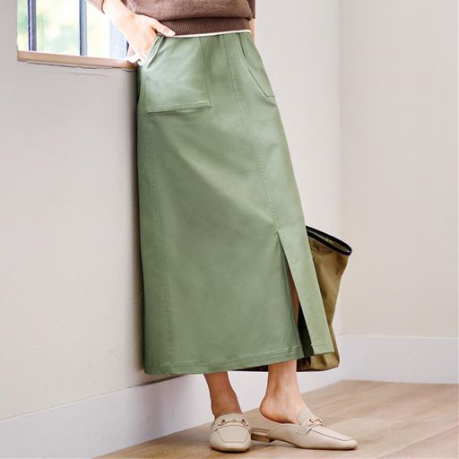 グレイッシュオリーブ