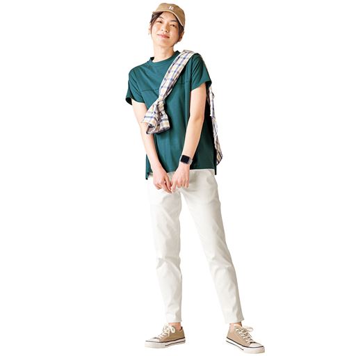 オフホワイト<br>コーディネート例