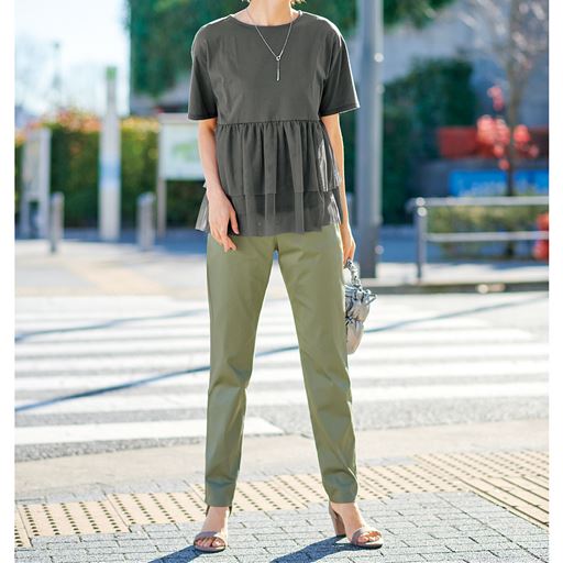 ライトカーキ コーディネート例