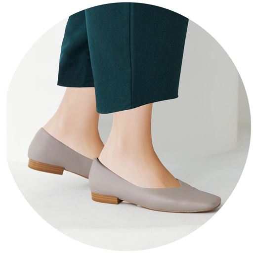 前後差や斜めカットの裾デザインで 脚長&スッキリ見え!