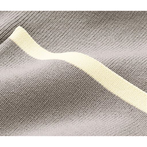 グレージュ 生地拡大