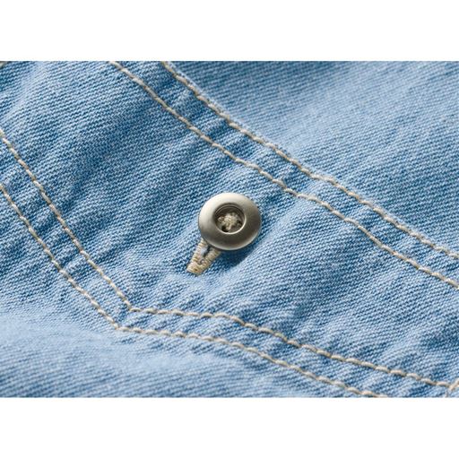 左胸ポケット部分