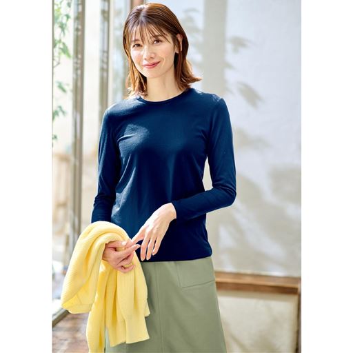 ネイビーブルー