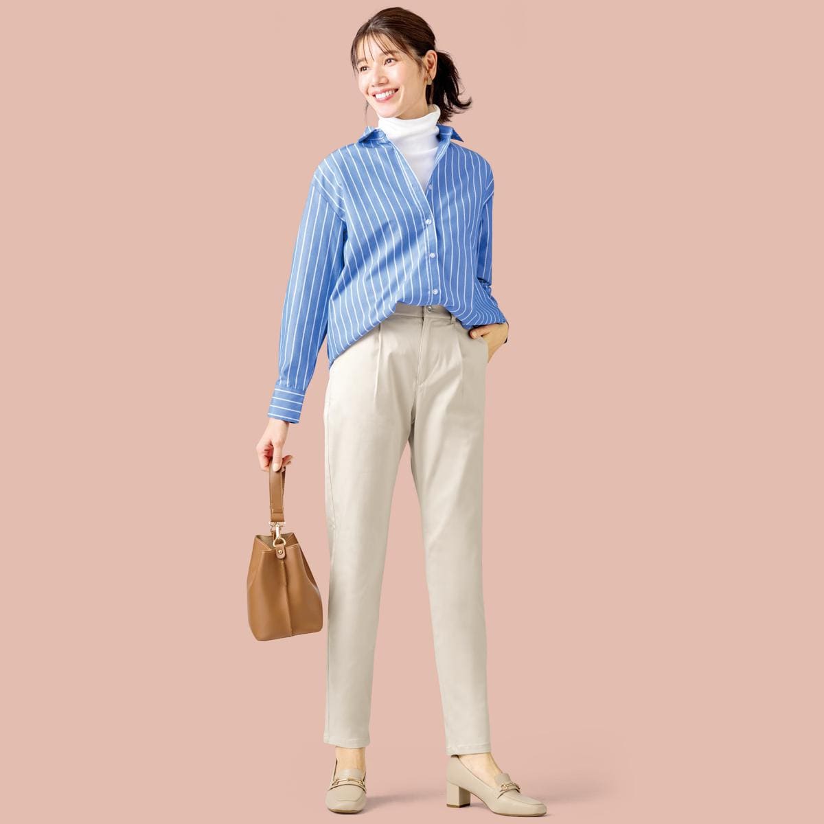 綿サテンストレッチテーパードパンツ(洗濯機OK) - ファッション通販