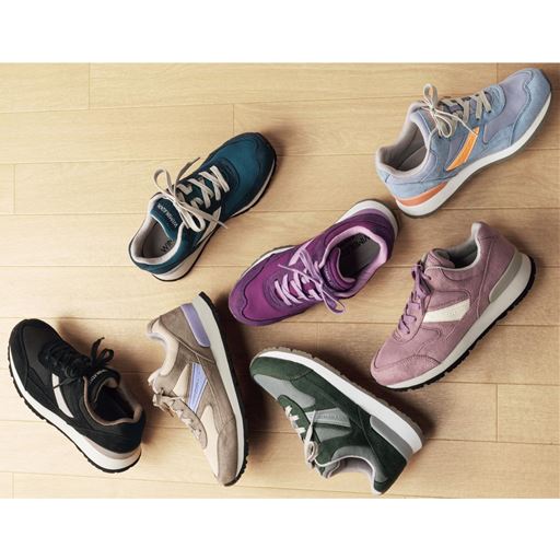 (左から)ブラック、ネイビー、サンドベージュ、A(バイオレット)、グリーン、B(ベリー)、サックス