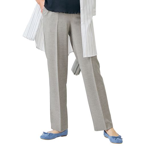 グレー<br>※170cmモデル着用例<br>(63cm丈を着用しています)