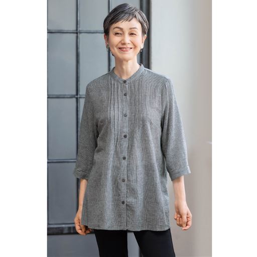 千鳥柄綿麻ピンタックブラウス