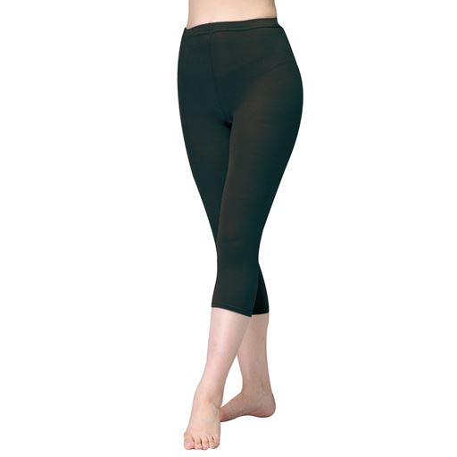 薄手素材でアウターにひびきにくく、オールシーズン着用いただけます。<br>ブラック