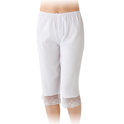 綿100%のシャリ感のある素材が汗を吸収し、肌ざわりサラサラ。 ホワイト着用例