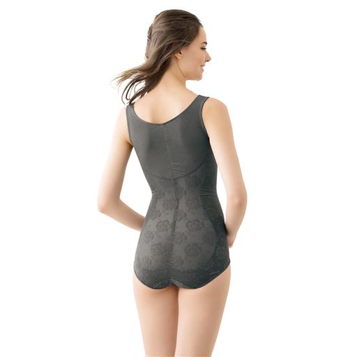 チャコールグレー バックスタイル