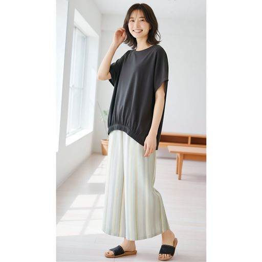 ブラック(パンツ:グレージュ系)