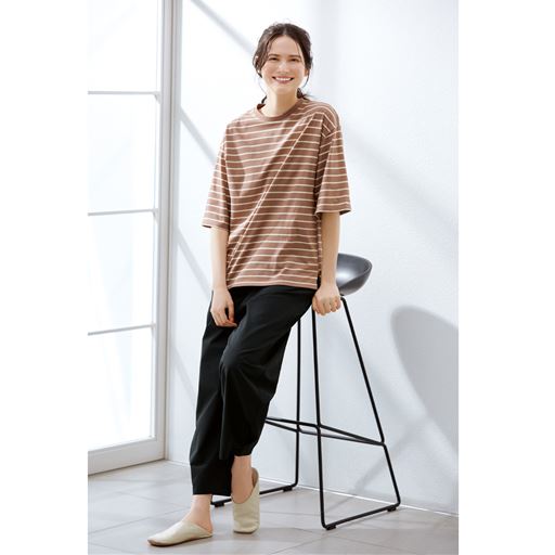 ブラック(トップス:シナモン×アイボリー)