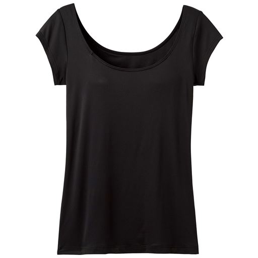 ブラック <br>チラ見えしにくい前後とも広めの衿ぐり。