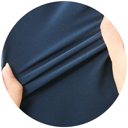 タテヨコに伸びて動きやすくラク!