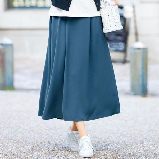 グレイッシュブルー