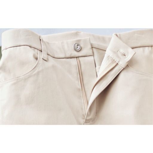 フロントあきの本格仕様 本格仕様で脱ぎはきがラク