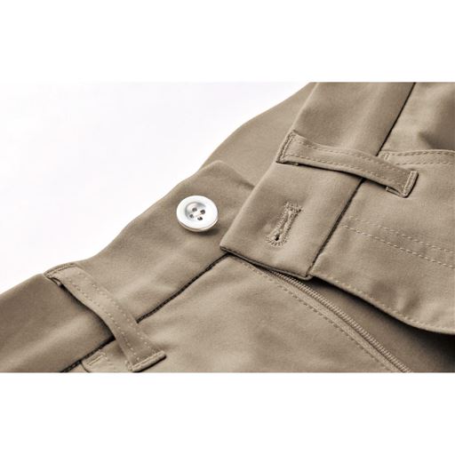 フロントファスナー開きの本格仕様