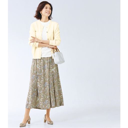 オフホワイトコーディネート例