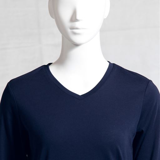 ネイビーブルー 首元<br>※こちらのカラーの販売はございません。