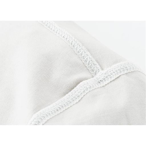 縫い代を平らに押さえてチクチク感を軽減!