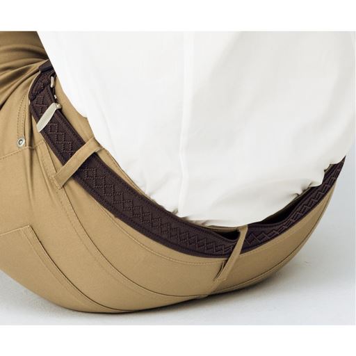 【こだわりポイント】<br>しっかりフィットするから座って背中が見えにくく安心!