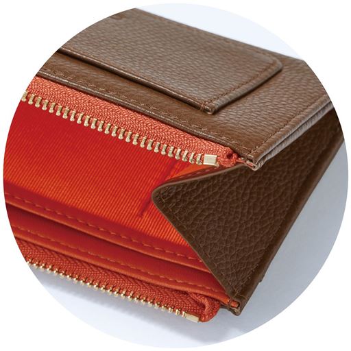 ブラウンはオレンジの配色使い