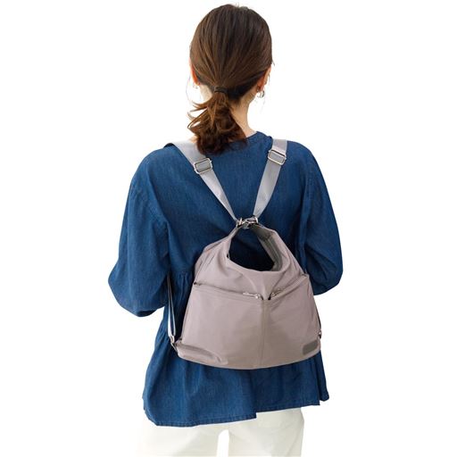 グレー<br>リュック