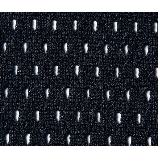 内側(※1)は吸水速乾のメッシュ生地でムレにくい<br>※1 頭にかぶる部分の内側