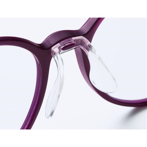 ズレにくい鼻パッド付き