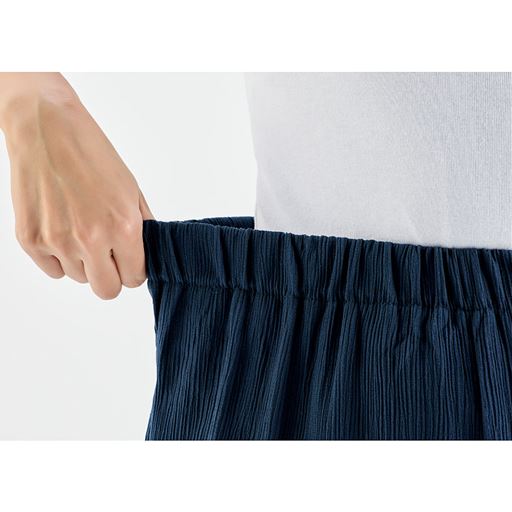 総ゴム仕様でウエストらくらく。