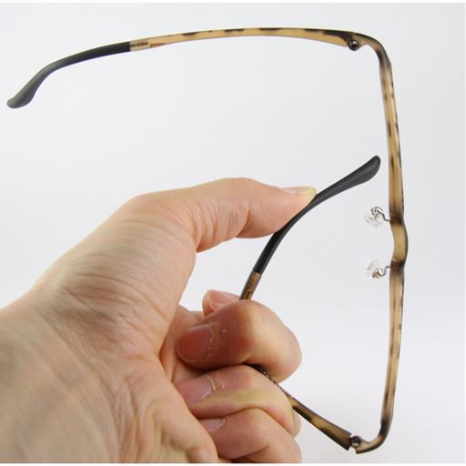 柔らかなワイヤー入り