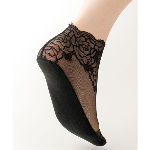 足底は肌ざわりよい綿混素材