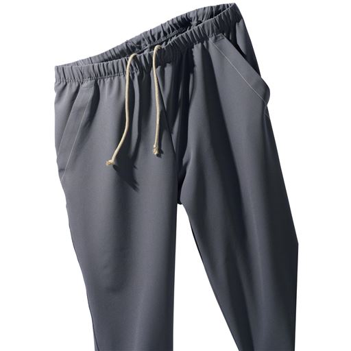 チャコールグレー