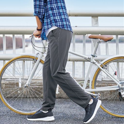 チャコールグレー コーディネート例